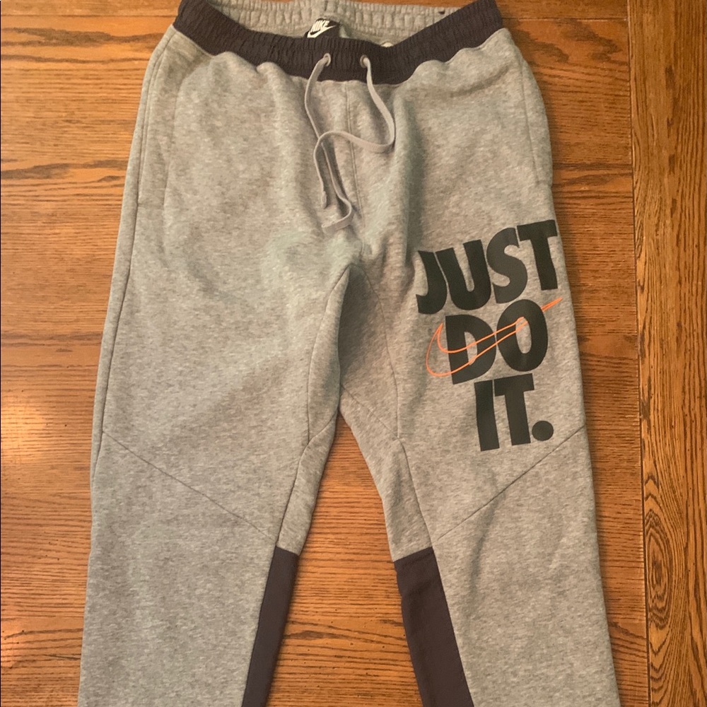 Men’s Nike sweatpants